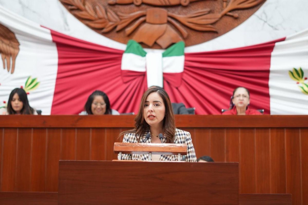 PAN vota contra reforma energética; más que ideologías gente quiere que baje alto costo de luz y gasolina: Miriam Martínez